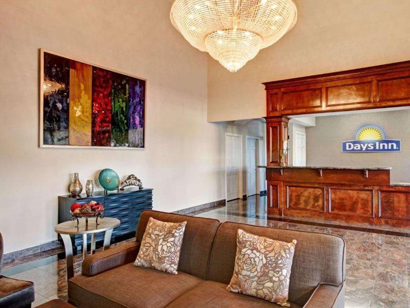 Days Inn & Suites By Wyndham Houston North - Spring Eksteriør billede