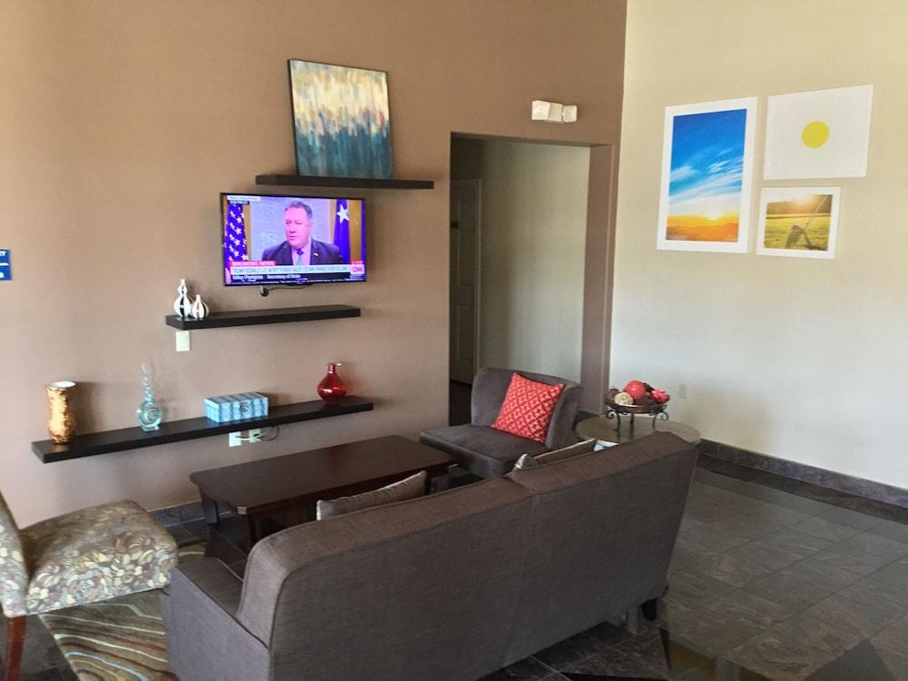 Days Inn & Suites By Wyndham Houston North - Spring Eksteriør billede