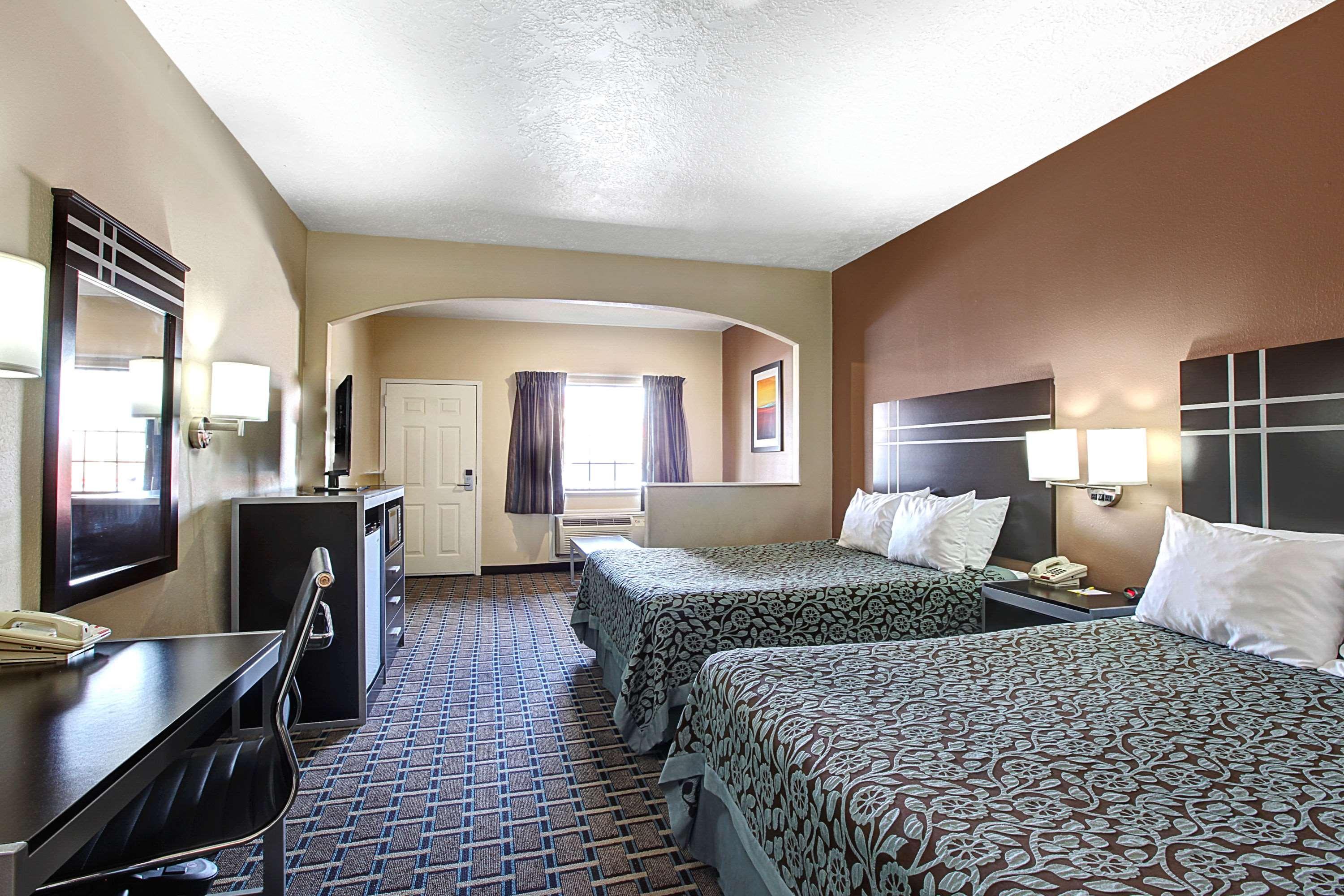 Days Inn & Suites By Wyndham Houston North - Spring Eksteriør billede